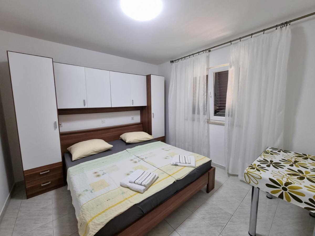 Barbat na Rabu Apartment Grbac מראה חיצוני תמונה